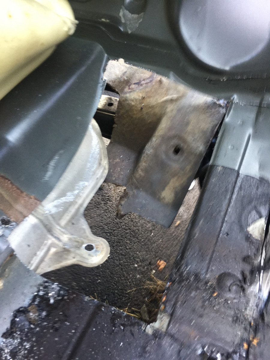 Rare passenger foot vent