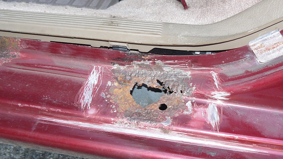 volvo body work 003.JPG