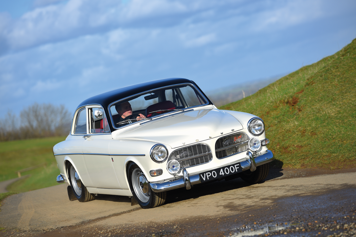 Volvo 122 Classic & Sports Car.png
