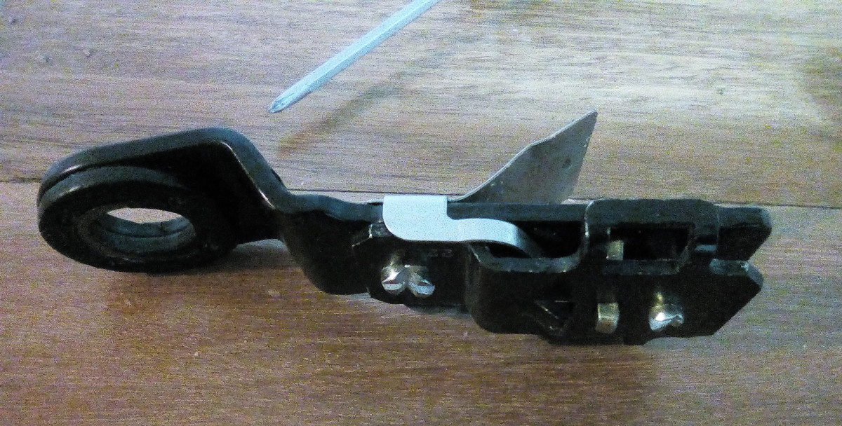 seatbelt anchor quick release