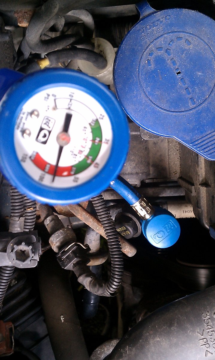 Gauge/Tube Attached to Low Pressure Port (I hope)