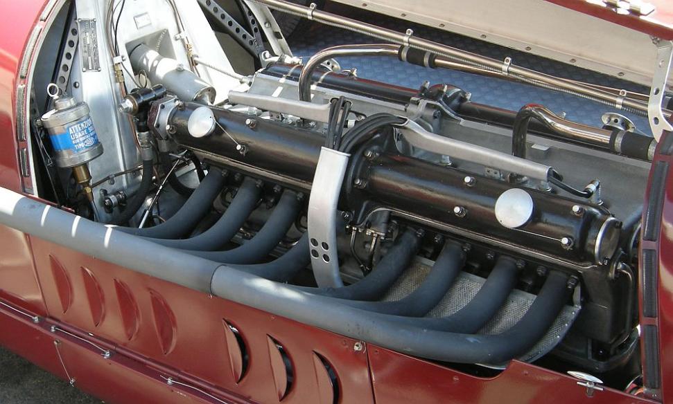 Alfa straight 8.jpg