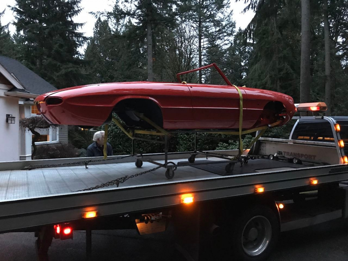 Duetto shell on hauler.jpeg