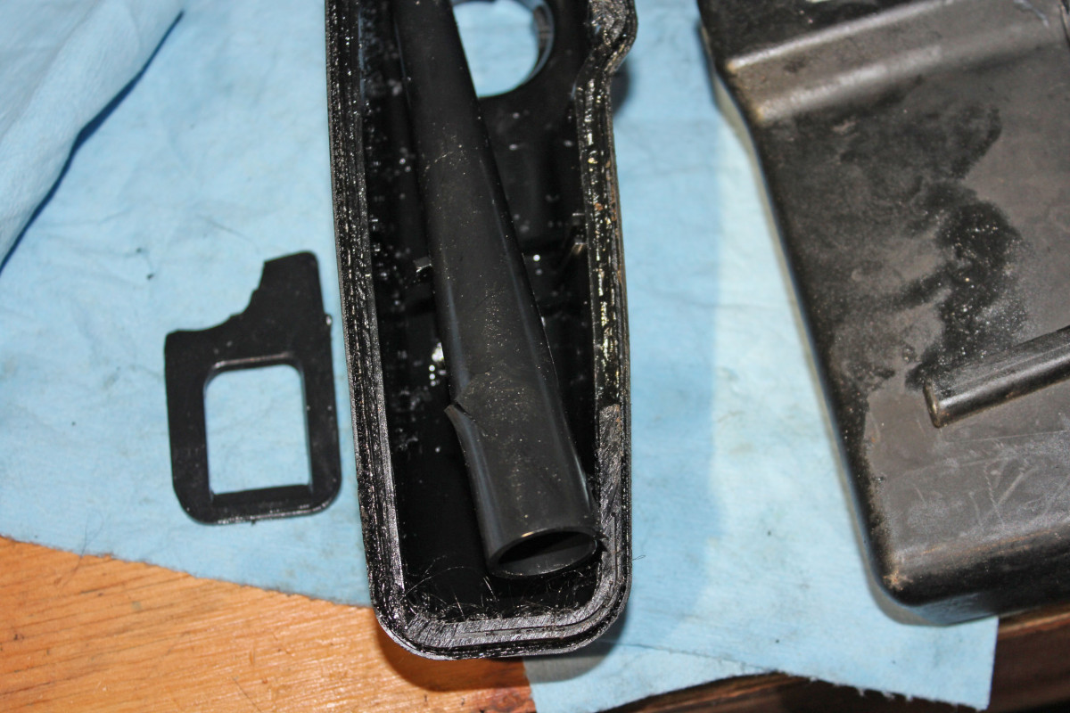 PS reservoir internal broken piece.jpg