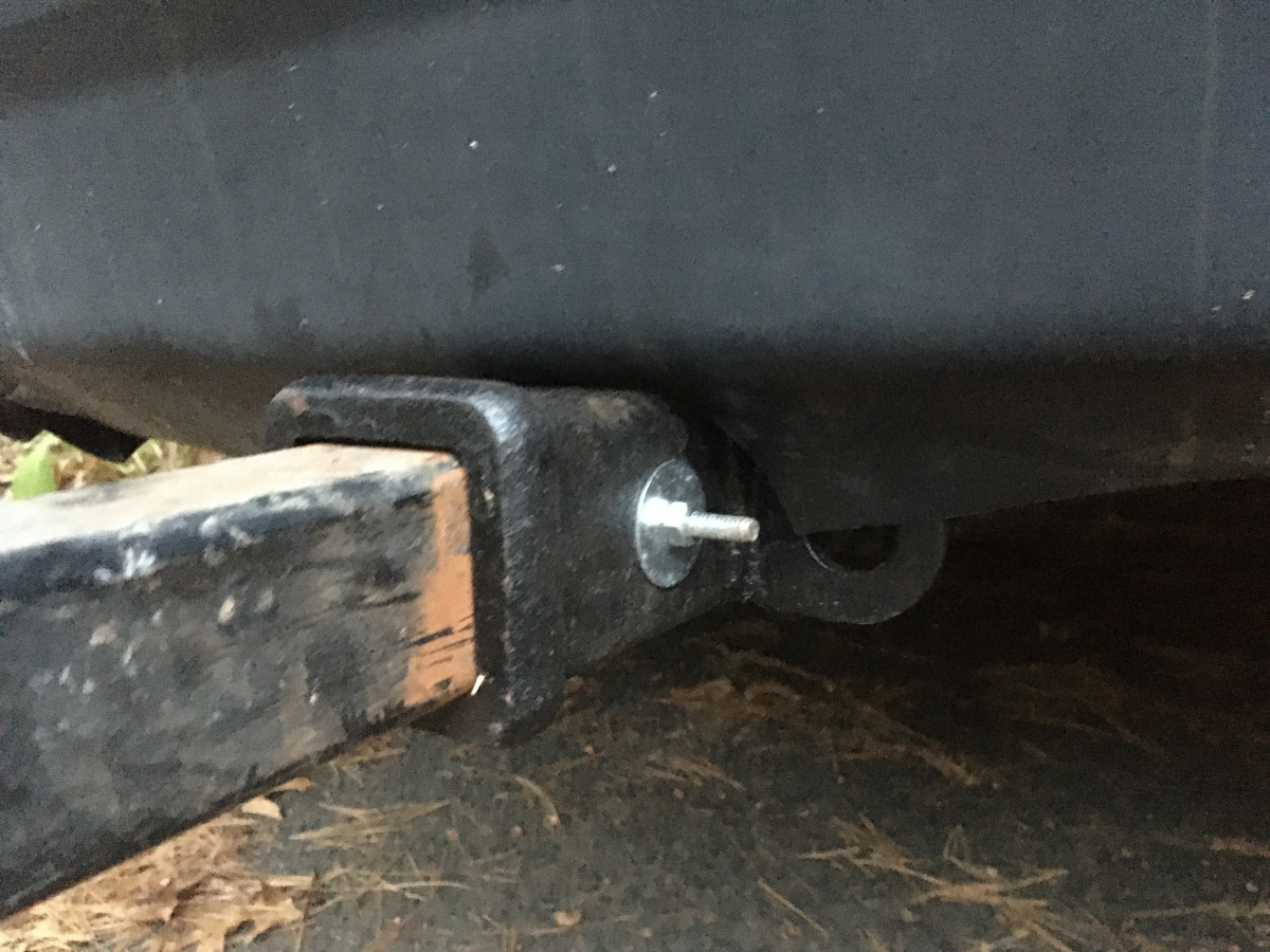 U-Haul trailer hitch on a 2004 XC90 AWD