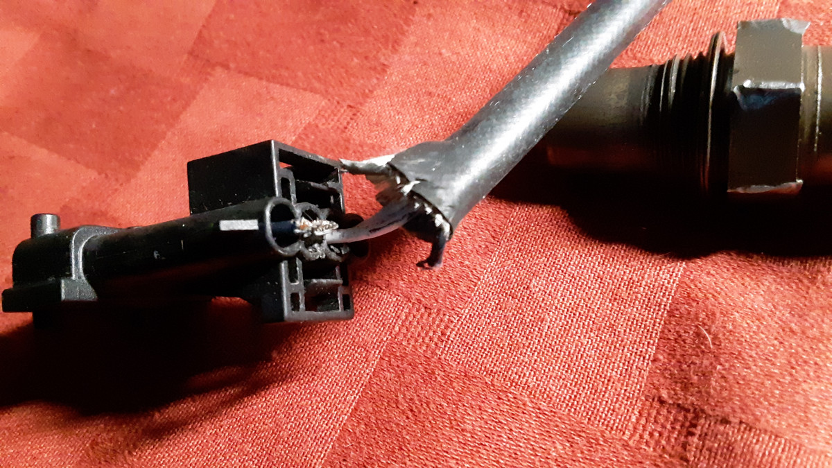 Connection Oblique.jpg