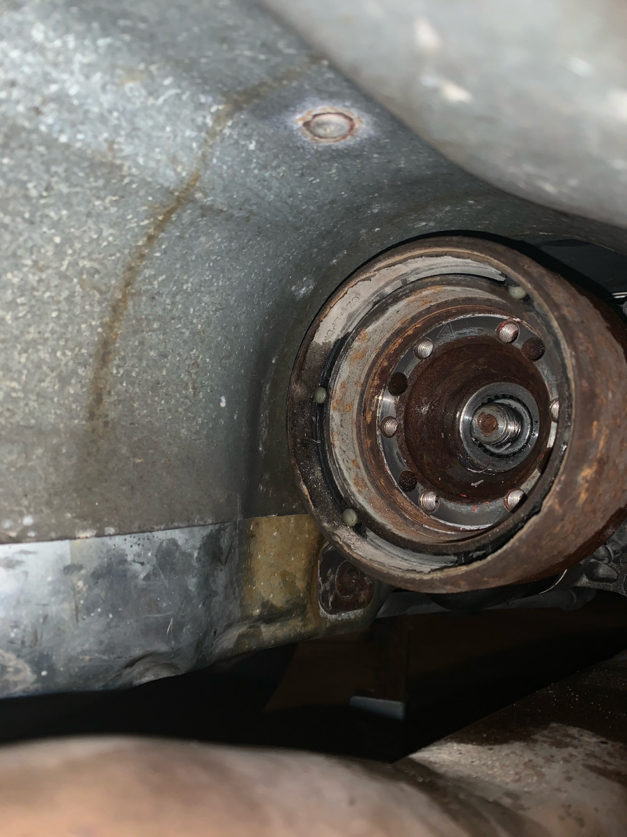 pic 2 another gratuitous shot of "prop shaft is out!"