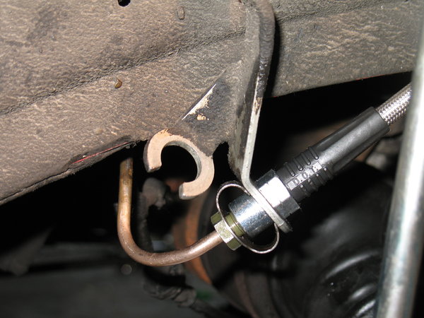 Hoses connected - no more dripping fluid!