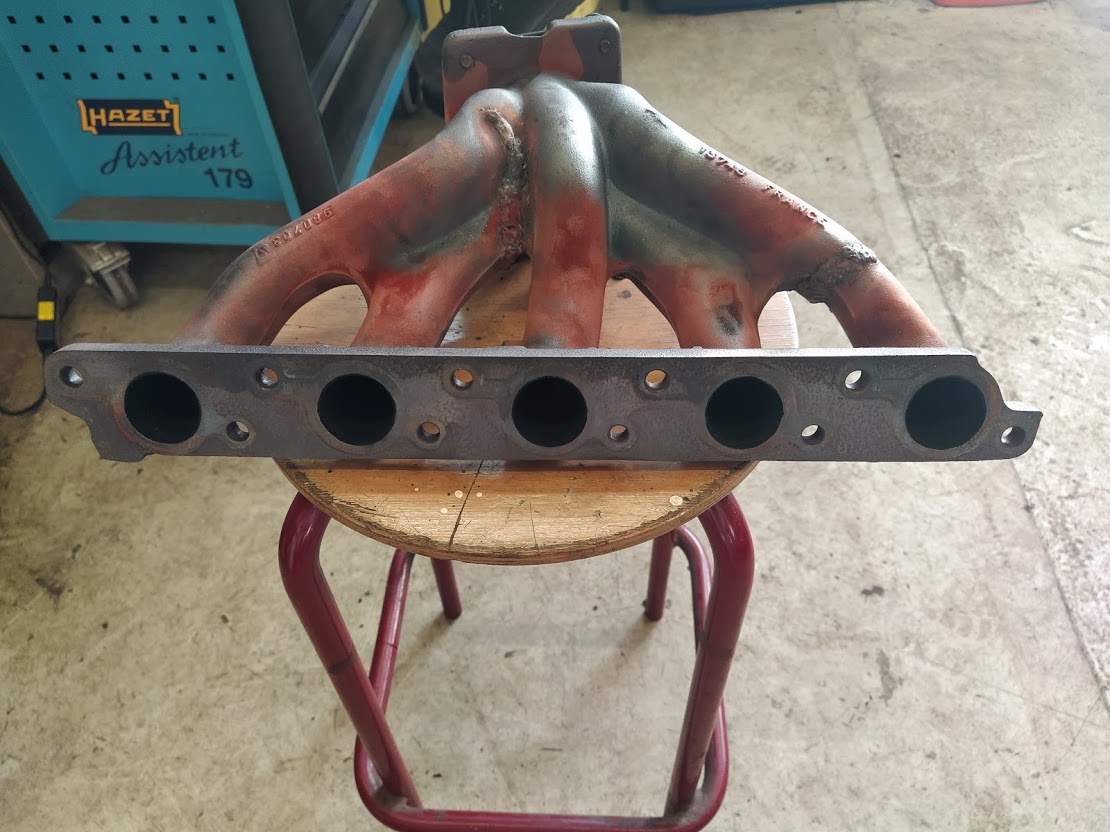 right manifold.jpg