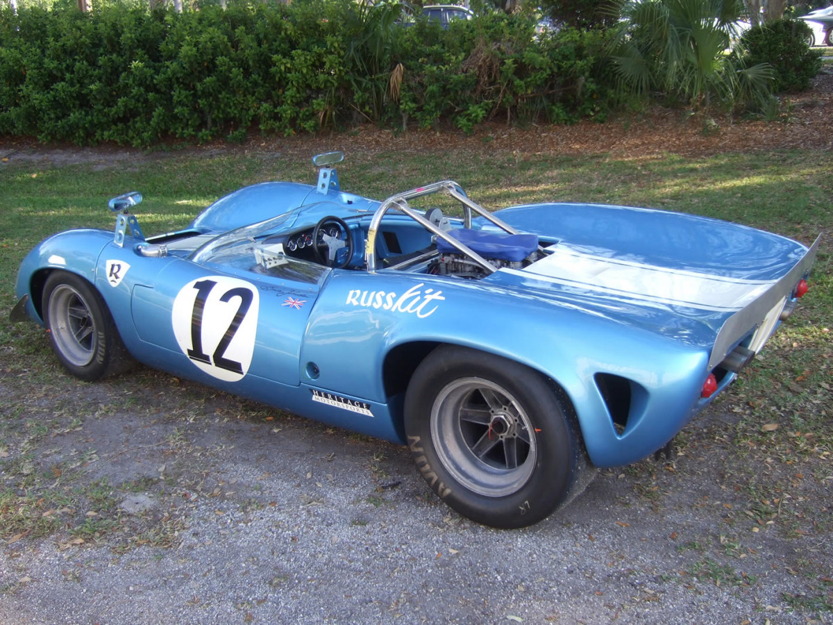 1965-Lola-T70-Blue-3.17.15-08.jpg