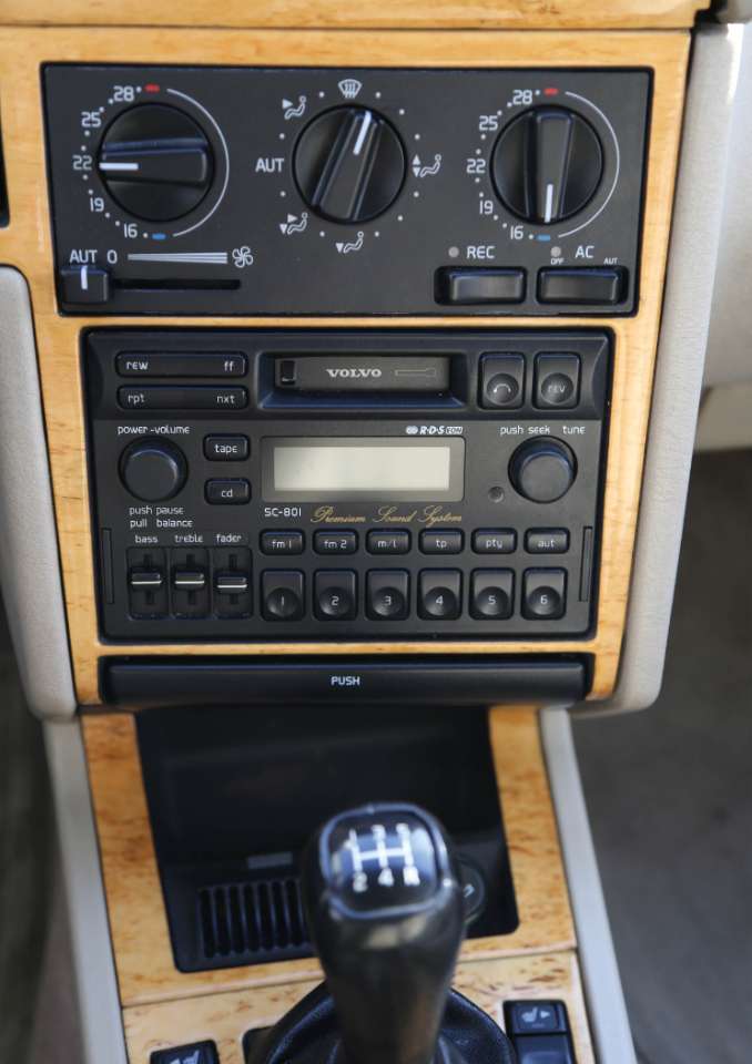 VOLVO-850-14.jpg