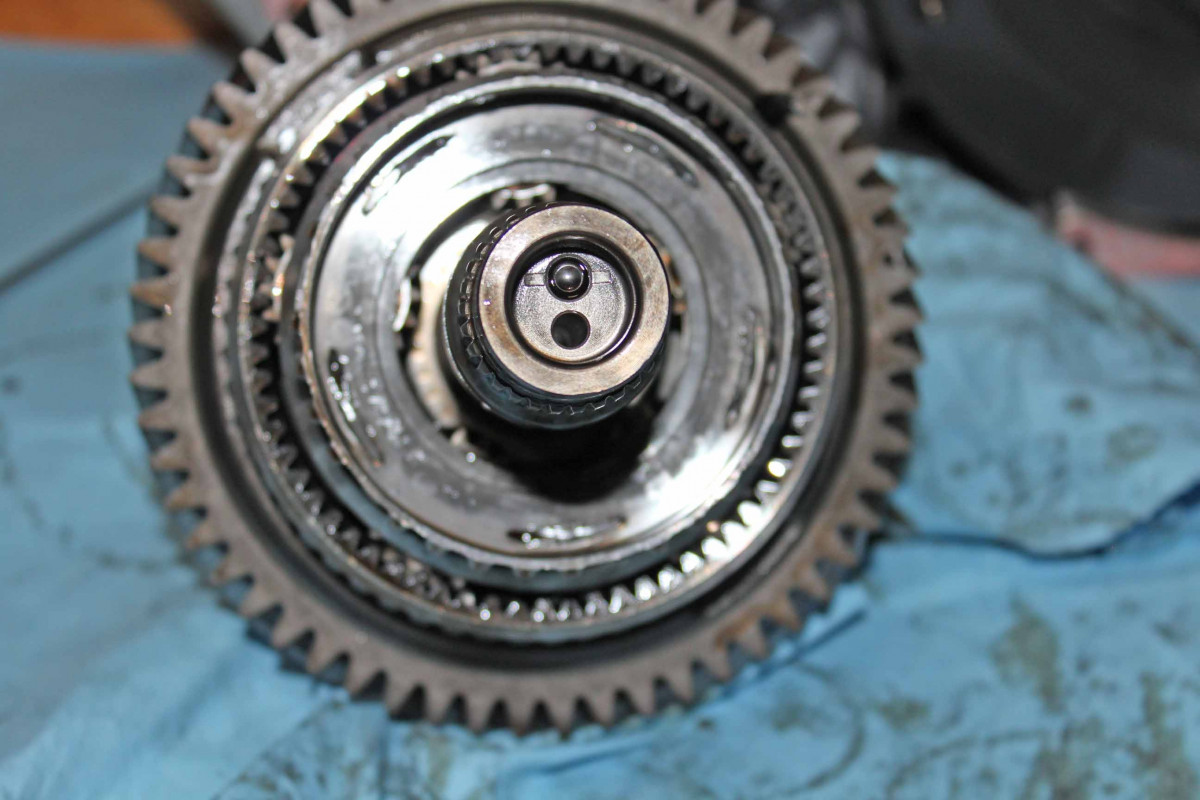 4-5 clutch fluid feed through shaft.jpg