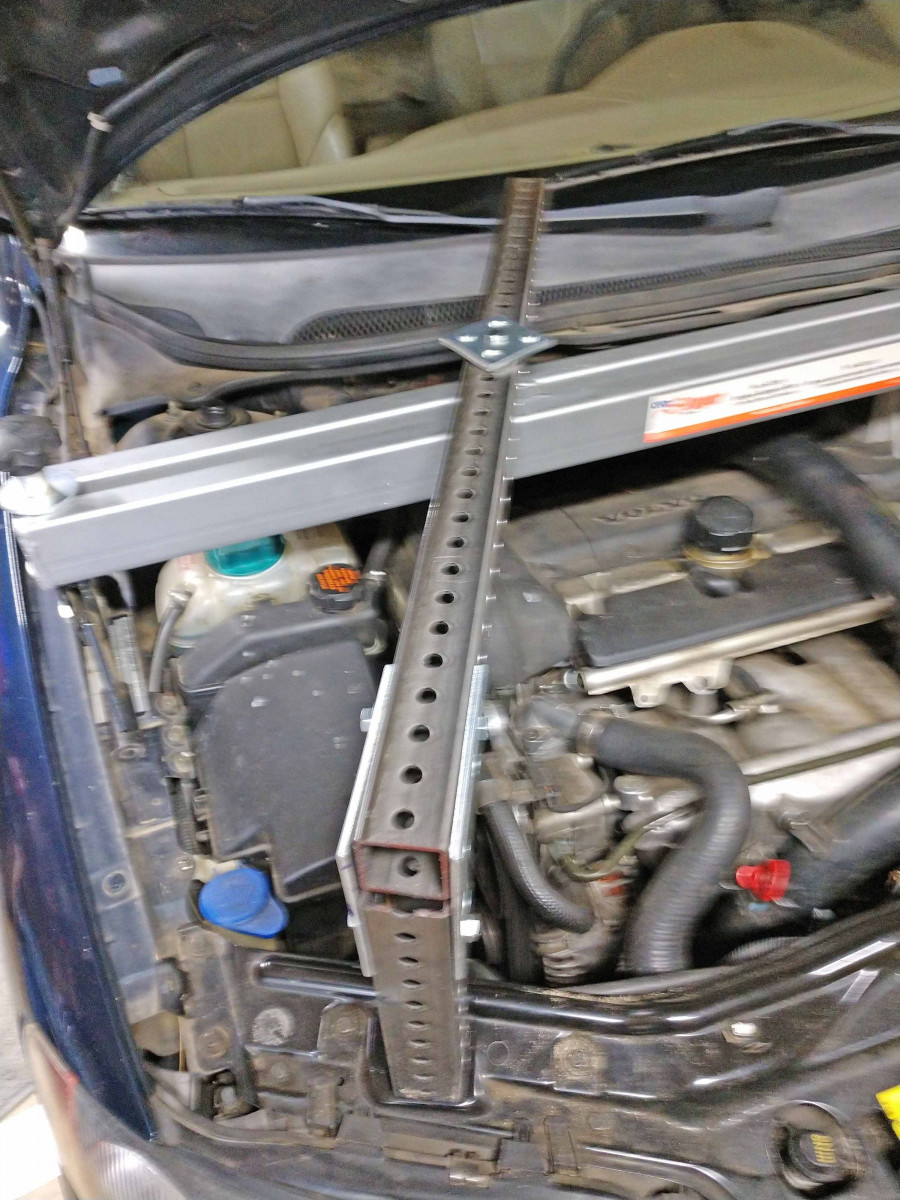 Added support bar for front liffting point.jpg