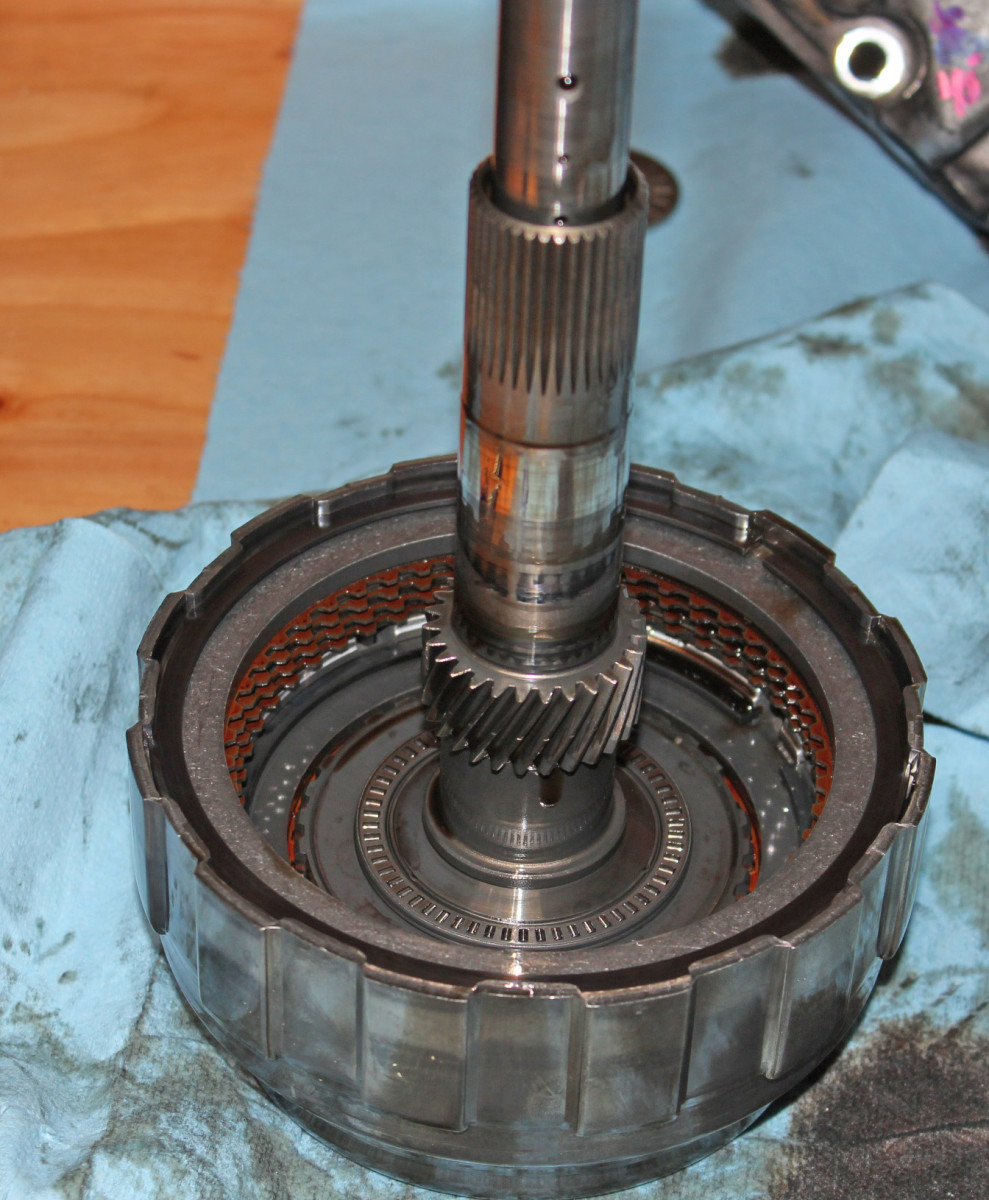 Forward Clutch (C1, outer) and Direct Clutch (C2, inner).jpg