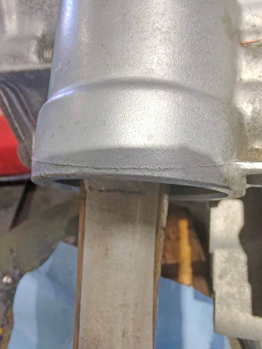 Servo Piston Travel Measurement.jpg