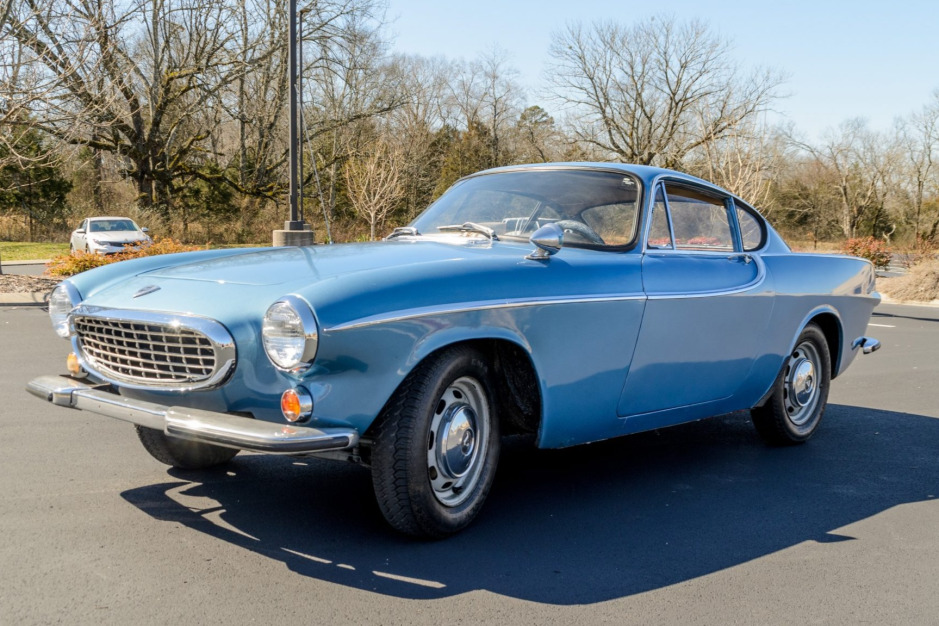 1966_volvo_p1800.jpg
