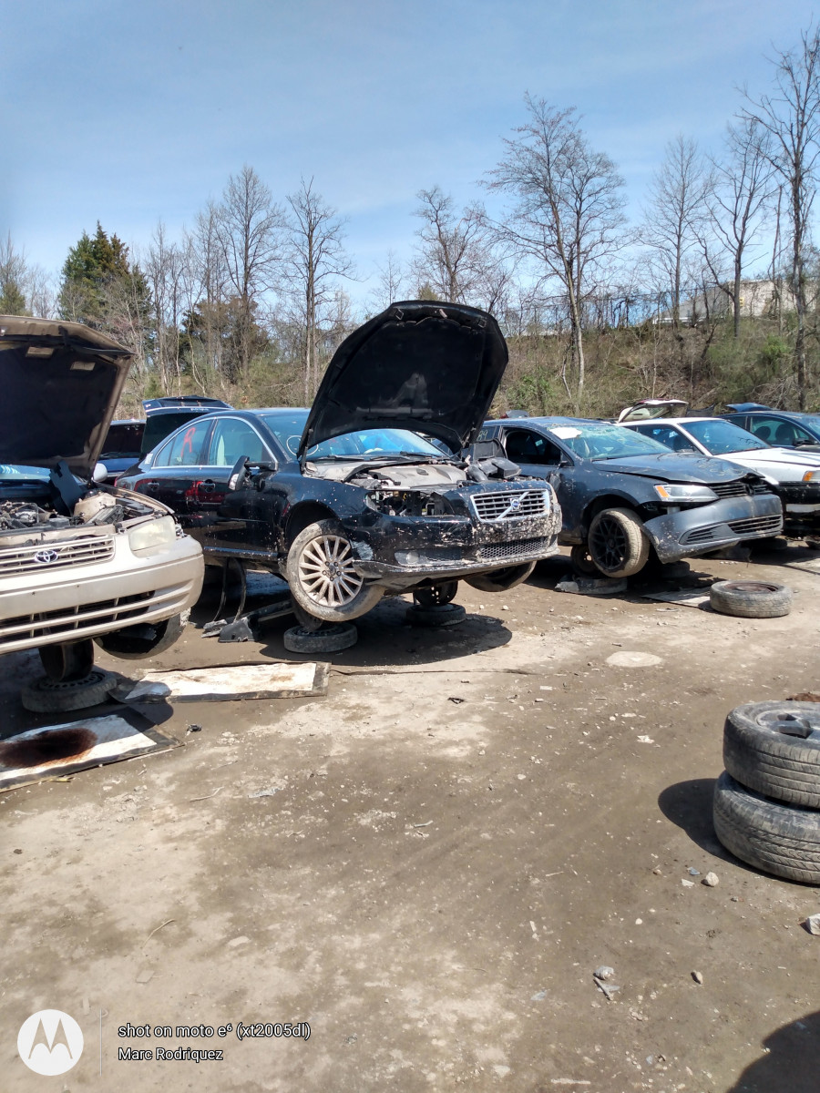 Would love to find a cheap executive version of this if possible. Lol