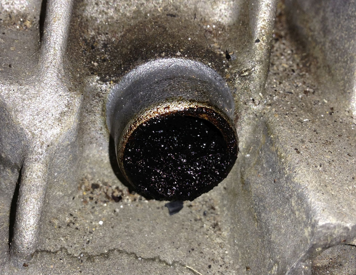 2 Oil Trap Box clogged.jpg