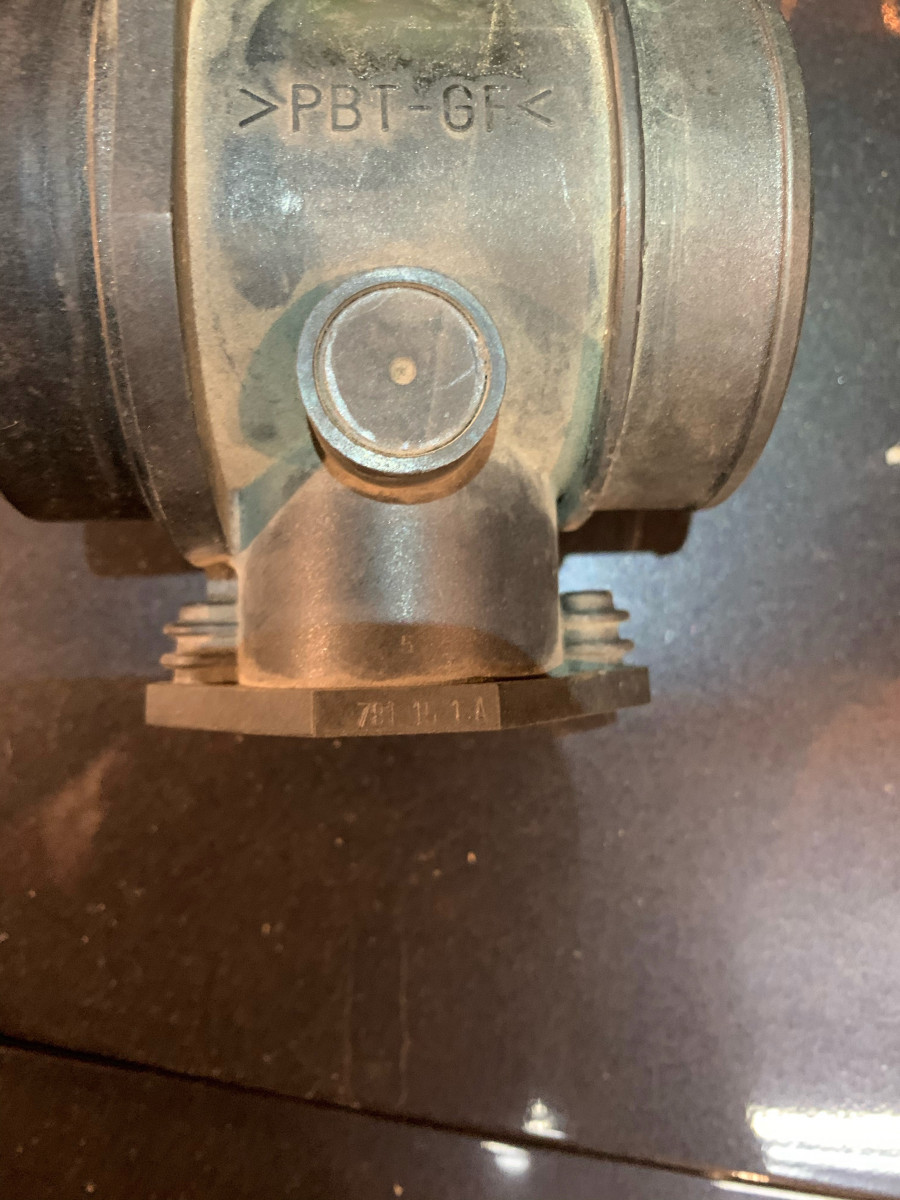 Stamp on housing of Bosch 0 280 217 107