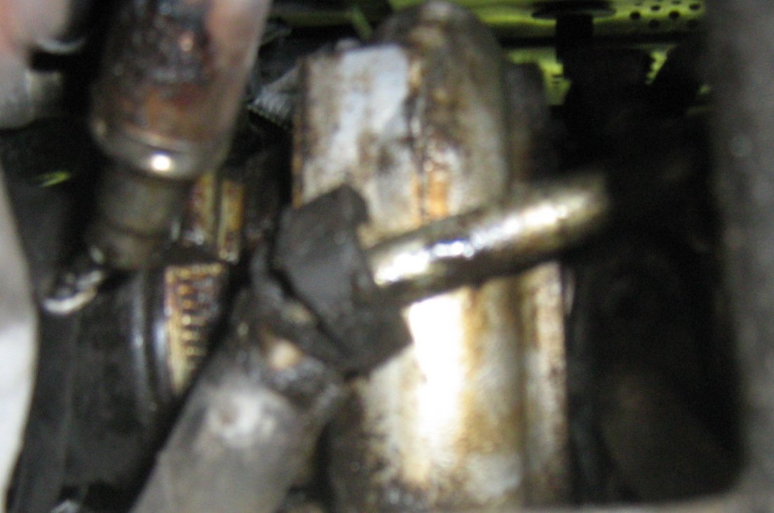 V70 turbo coolant in hose small.jpg