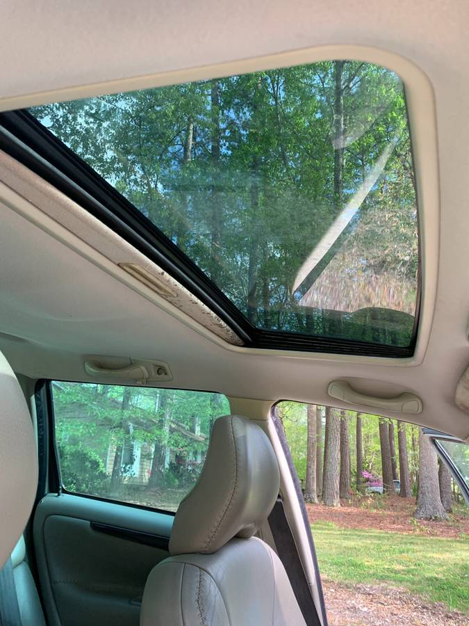 2004 XC70 0 Mold.png