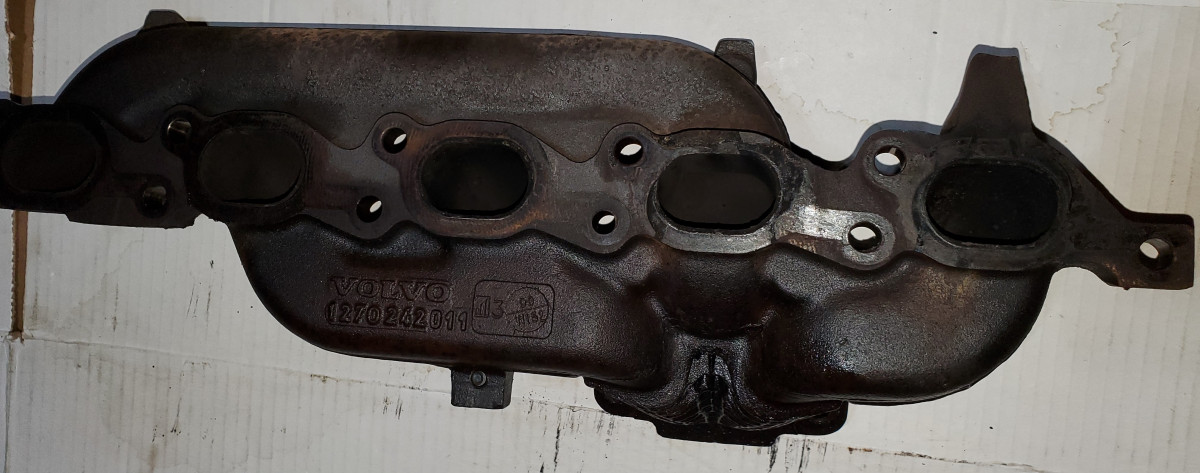 Emanifold engine side.jpg