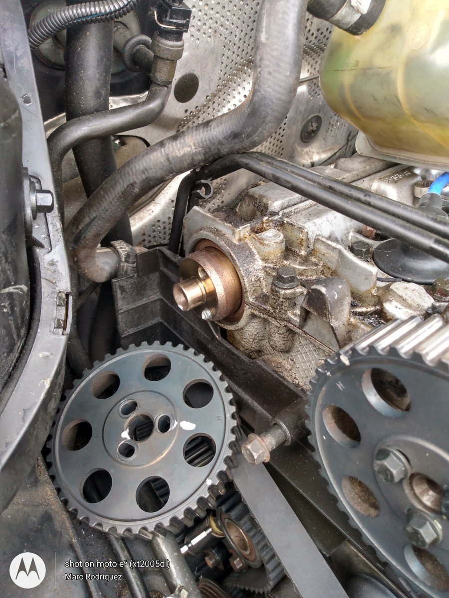 Cam off, everything looks good.