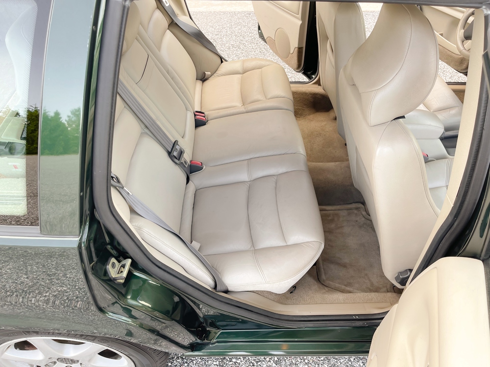 2021-06-20 - 2000 V70 on eBay 5.jpg