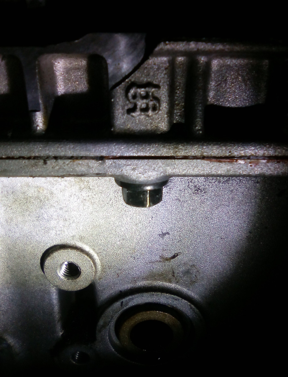 volvo log pattern on block