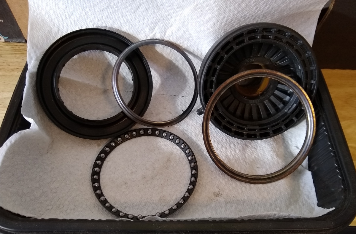 08 C30 T5 2.0 Strut Bearings.png