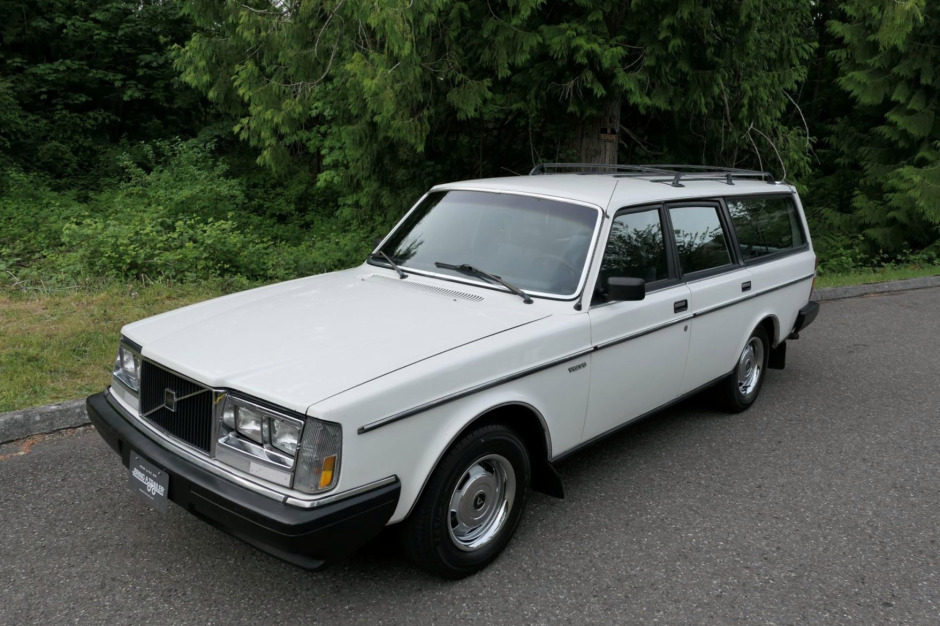 1985_volvo_240_wagon.jpg