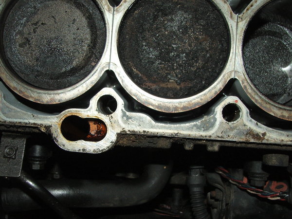 Cyls 3, 4 &amp; 5 from left to right.