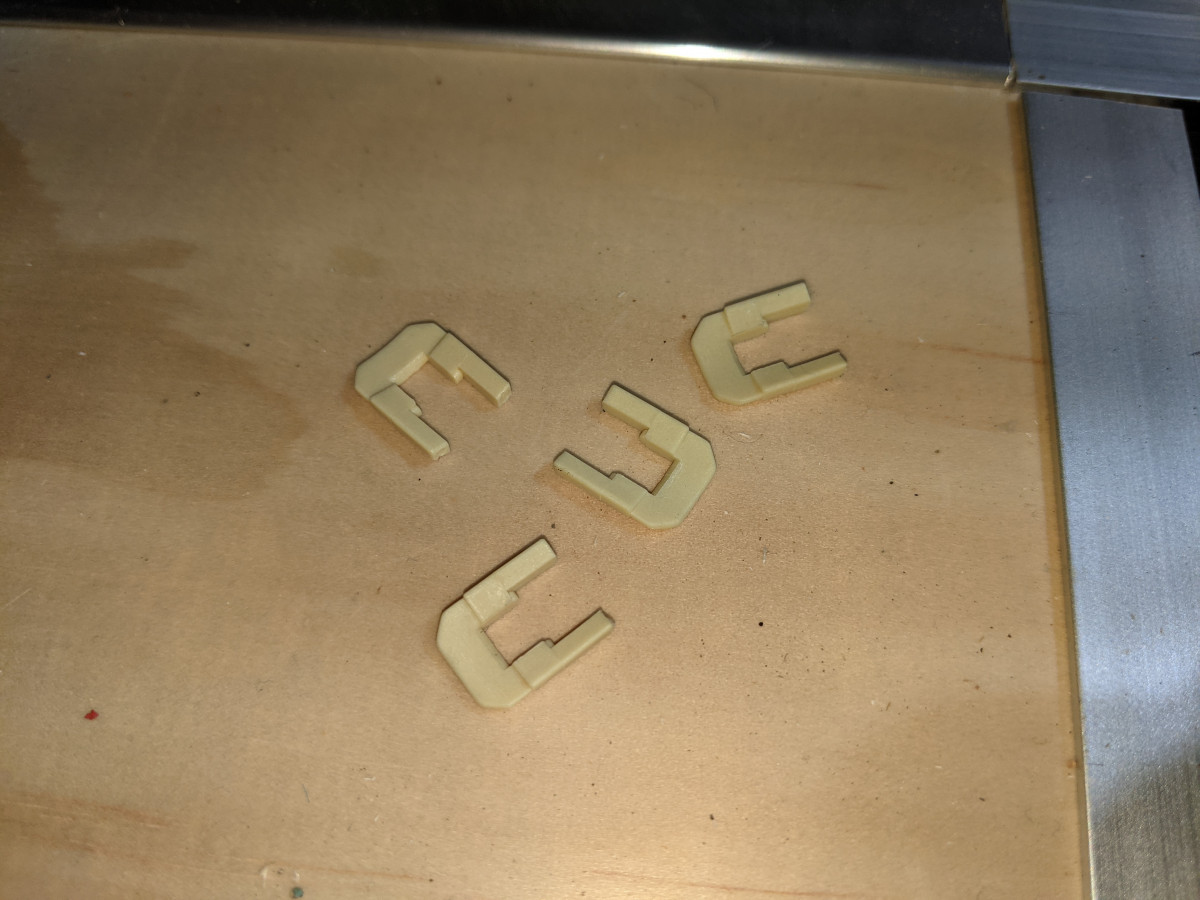 Sliders to push contacts to closed position