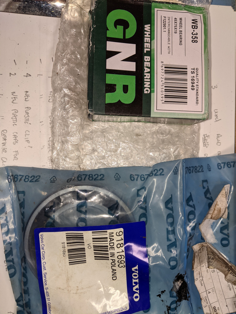 Center RH axle support bearing