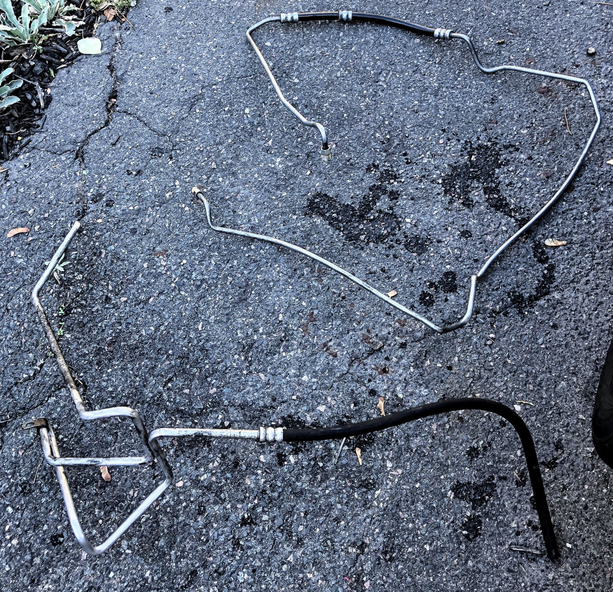 New pressure hose and existing return hose, waiting for the day when I feel like giving it another go...