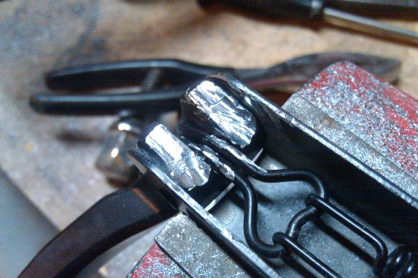 Wiper arm pressure increase DIY tutorial - grinding the arm down