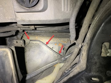 Windshield Washer Tank Hose.jpg