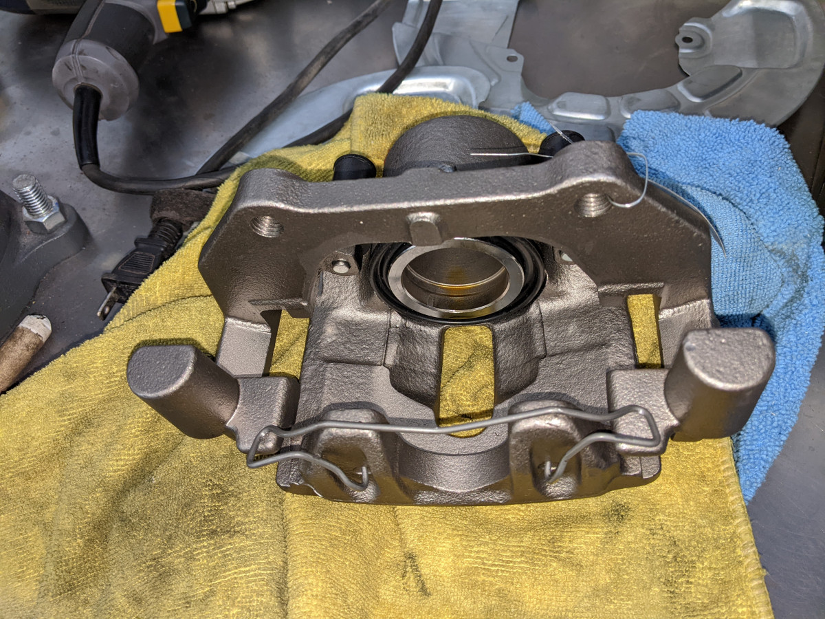 NAPA rebuilt caliper (1)