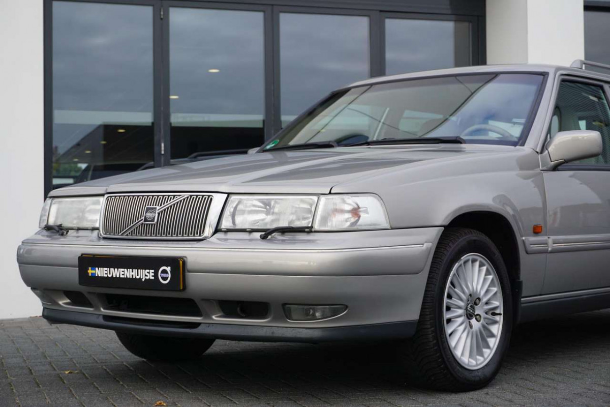 VOLVO-960-13.jpg