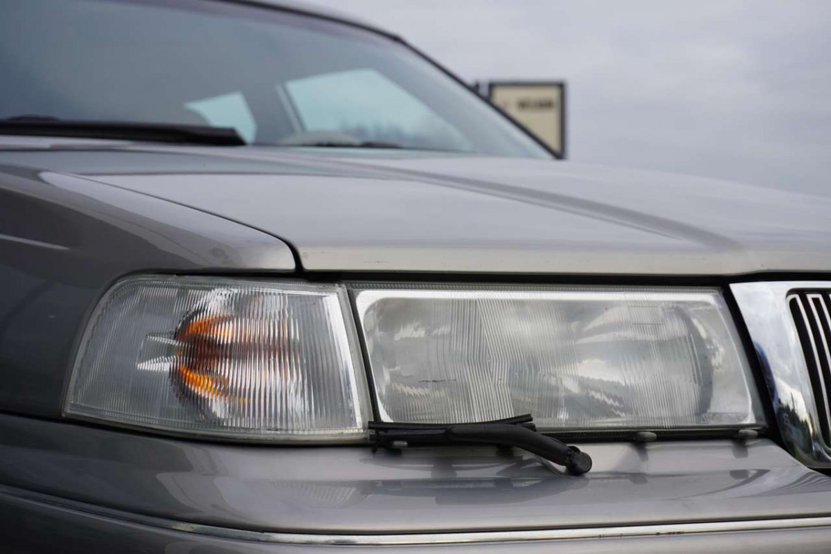 VOLVO-960-06.jpg