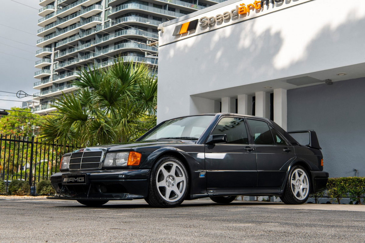 1990_mercedes-benz_190e-2.5-evolution-ii scaled.jpg