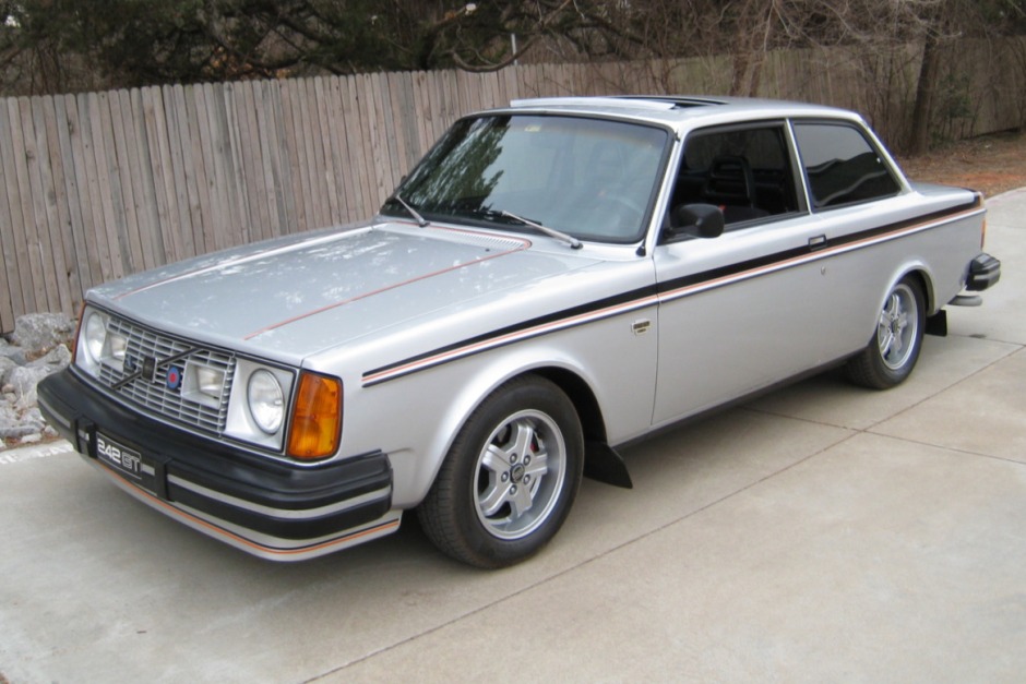 1979_volvo_242-gt.jpg
