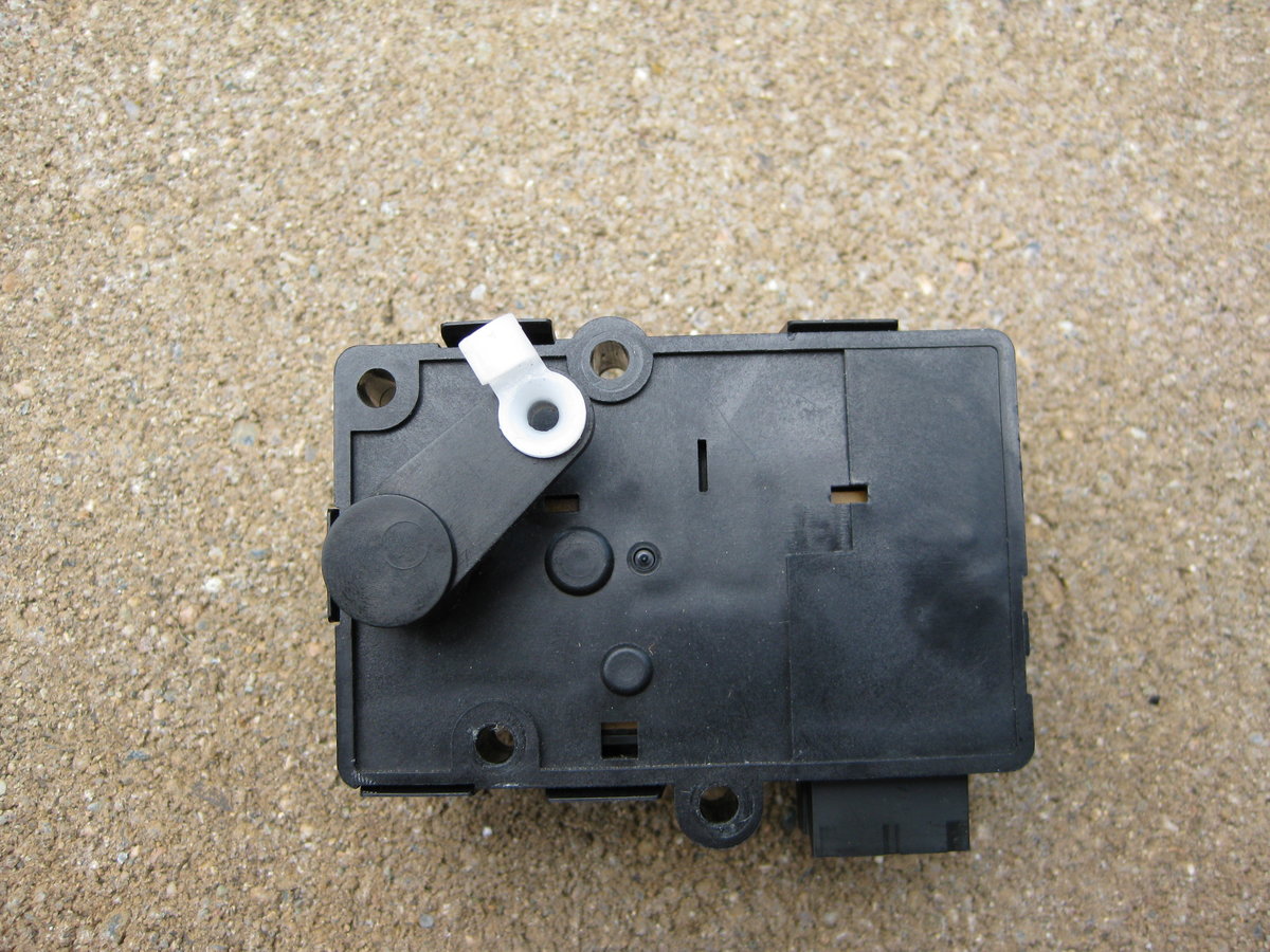 VolvoTempSensor 007.jpg