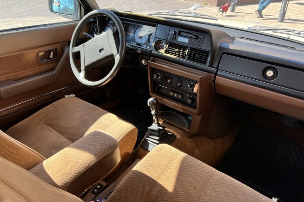 1988_volvo_240_stick.jpg