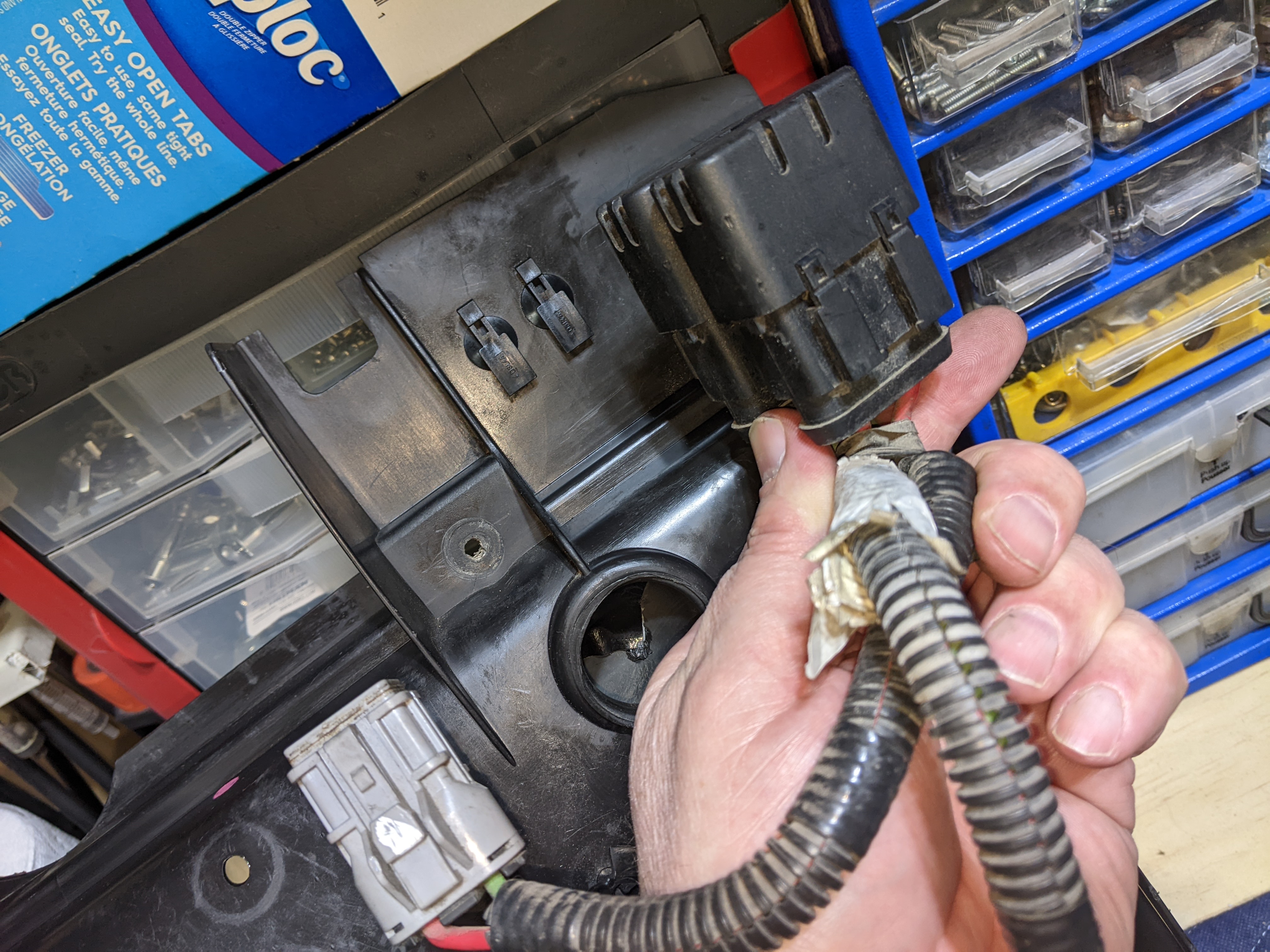 Additional fan relays