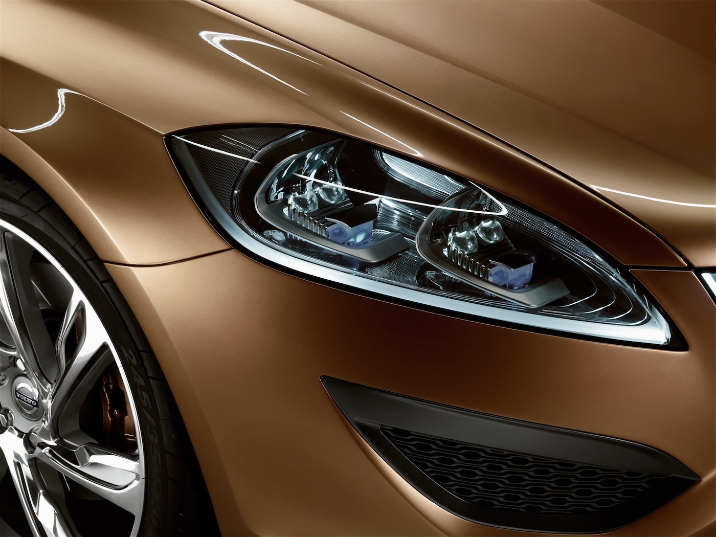 Volvo S60 Concept (2).jpeg