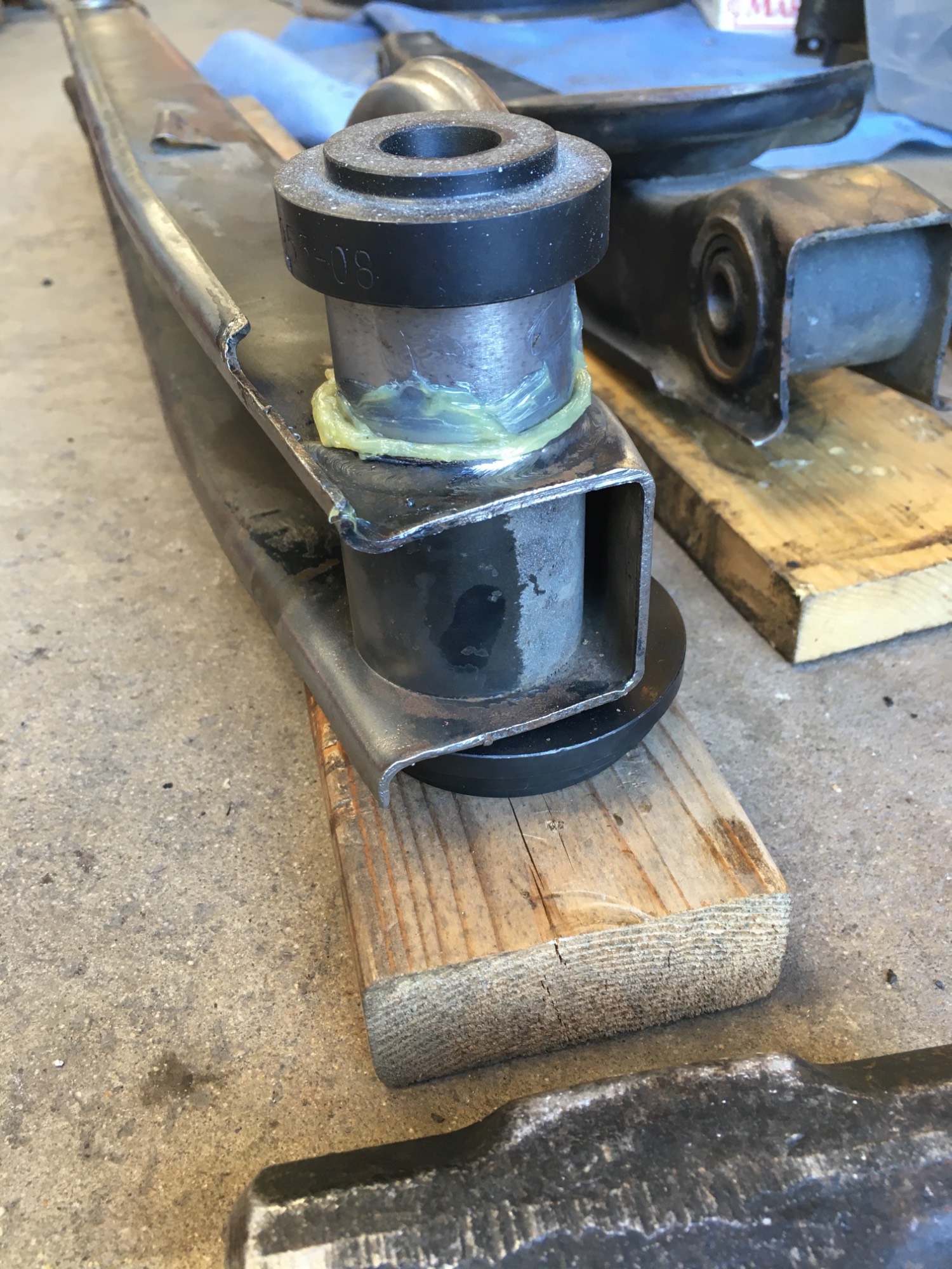 Push rear bushing2.JPG