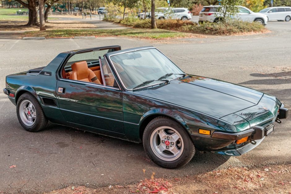 1980_fiat_x19.jpg
