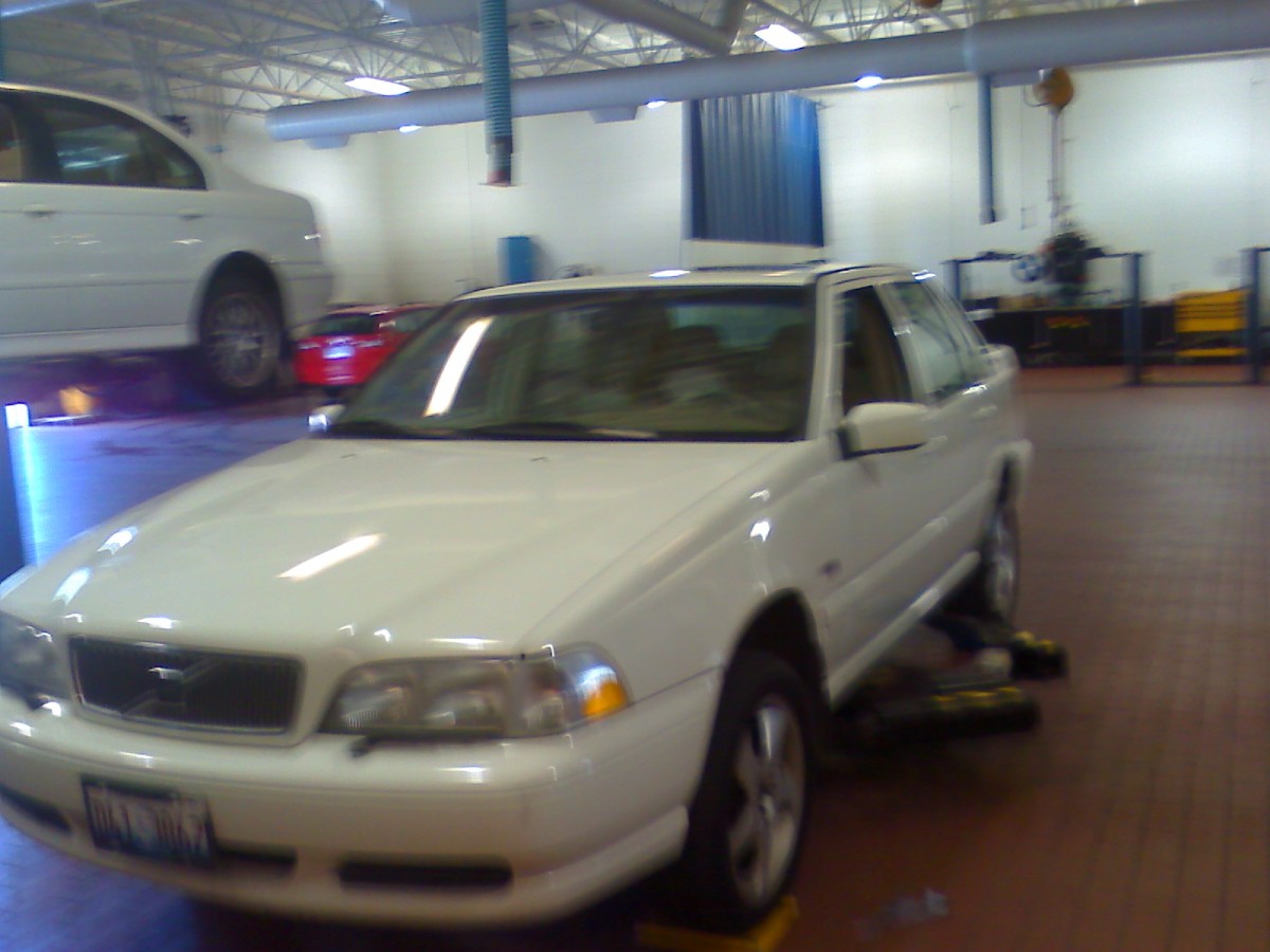 This is my '98 S70T5. I had just bought it and was doing few repairs.