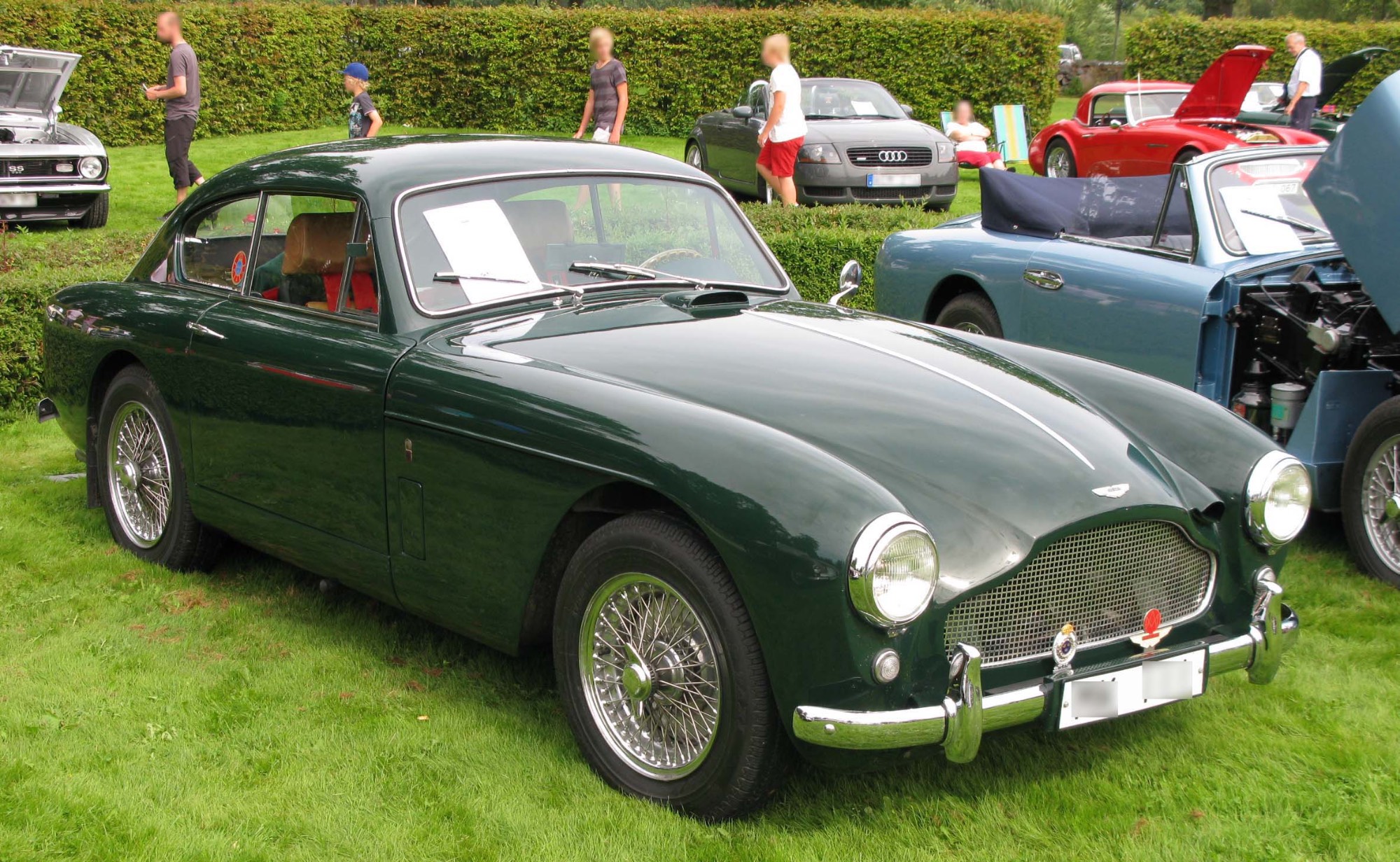 1957_Aston_Martin_DB_Mk_III_fr.jpg